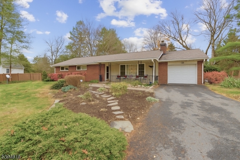 Coming Soon $389,000