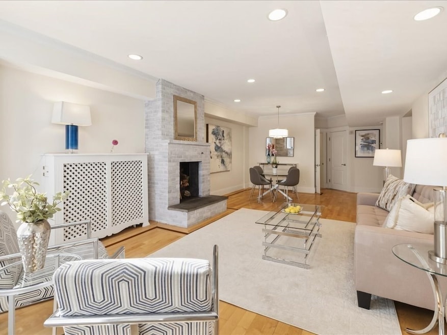 298 Marlborough St unit 1, Boston, MA 02116 - photo 1