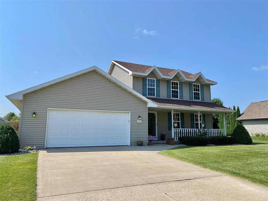 W5431 Colin St, Appleton, WI 54915 - photo 1