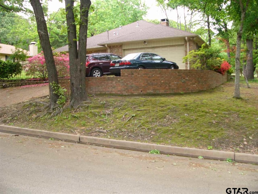 3623 Cloverdale Dr, Tyler, TX 75701 - photo 1