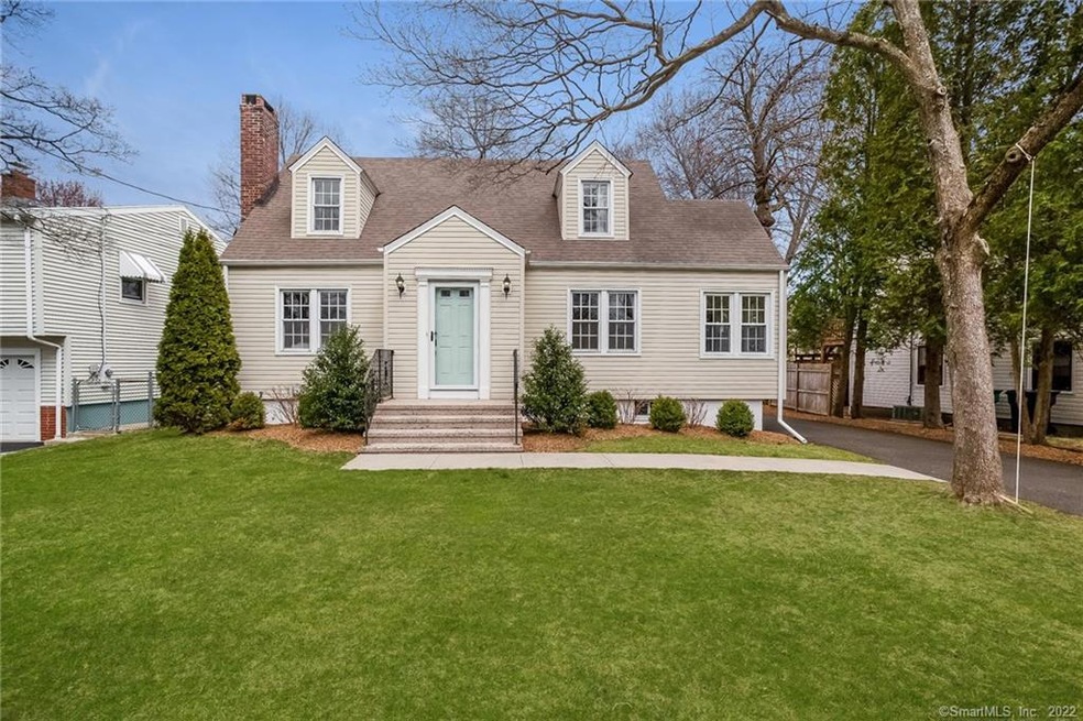 144 Mayfair Rd, Fairfield, CT 06824 - photo 1