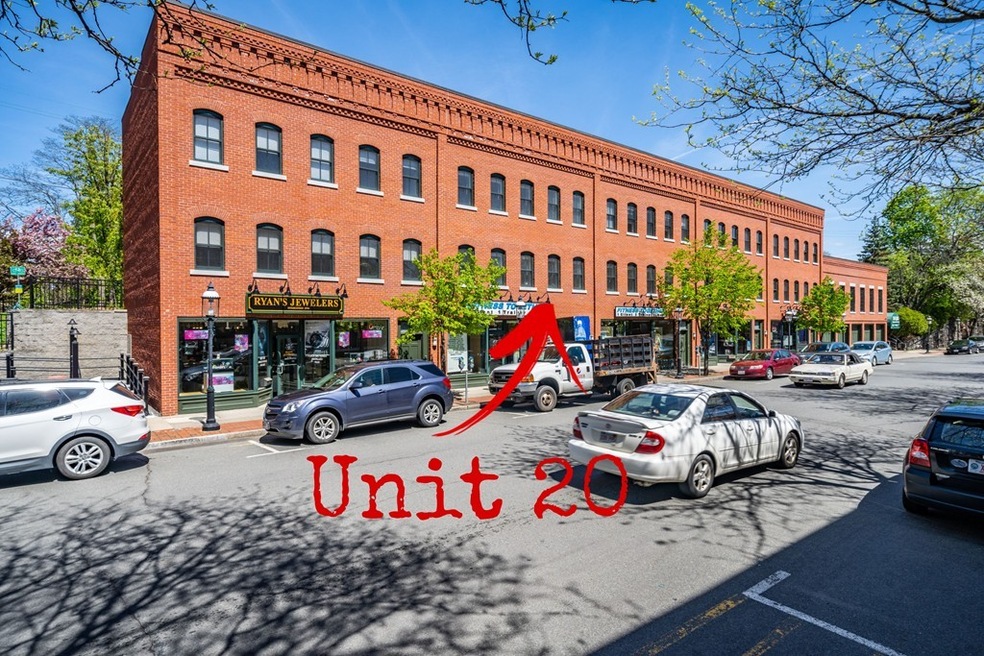 20 Strong Ave unit 20, Northampton, MA 01060 - photo 1