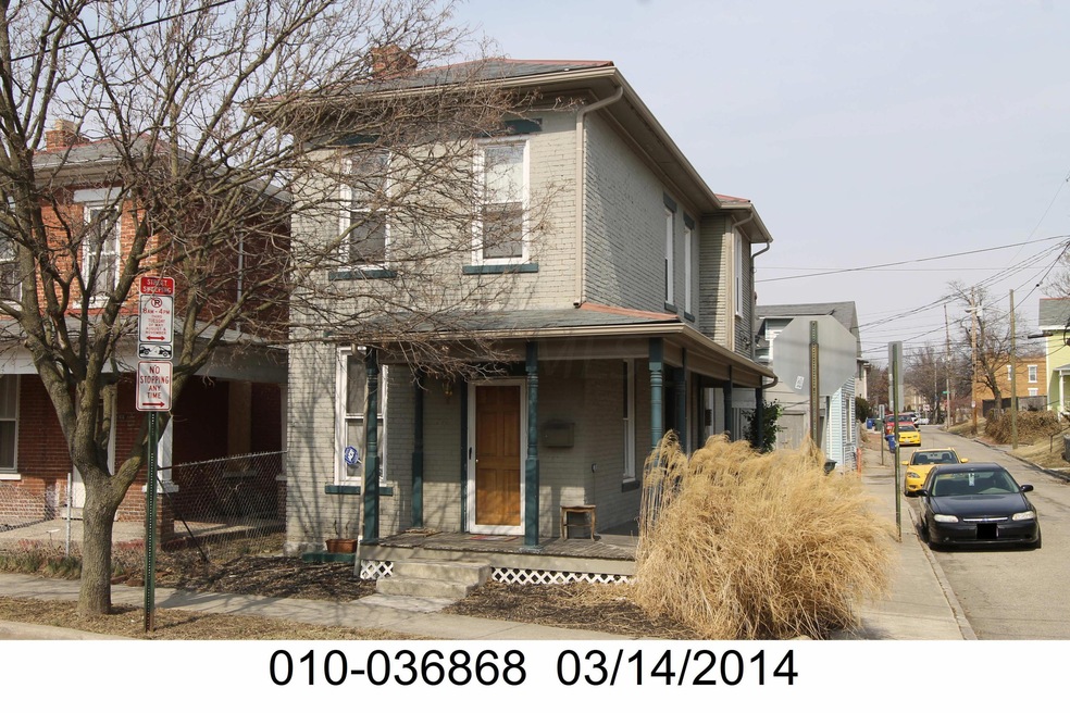 70 E 4th Front
