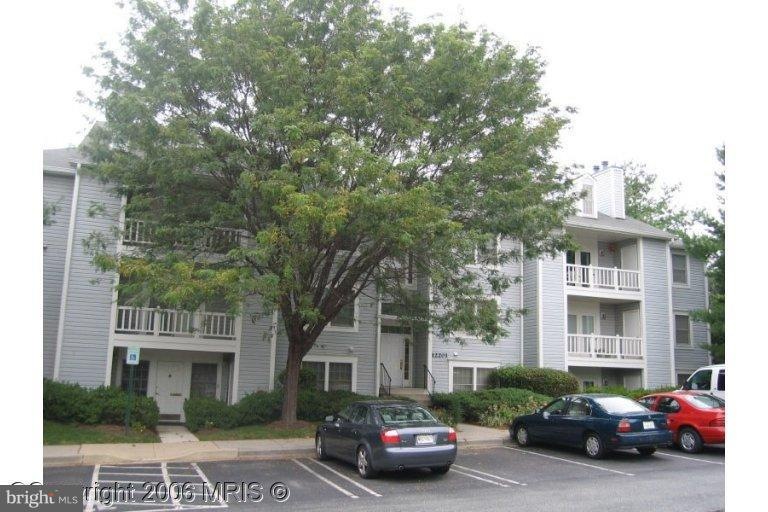 12201 Saint Peter Ct unit L, Germantown, MD 20874 - photo 1