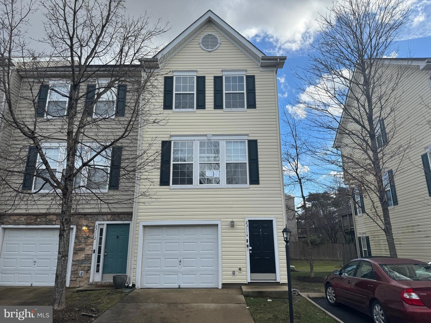 23114 Blackthorn Square, Sterling, VA 20166 - photo 1