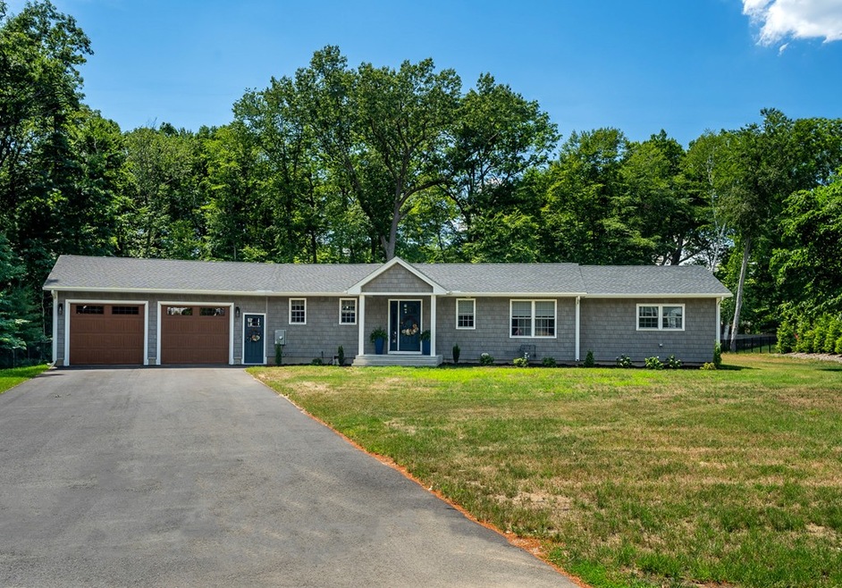 114 Woolworth St, Longmeadow, MA 01106 - photo 1