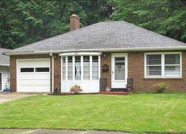 405 Chelsea Ave, Erie, PA 16505 - photo 1