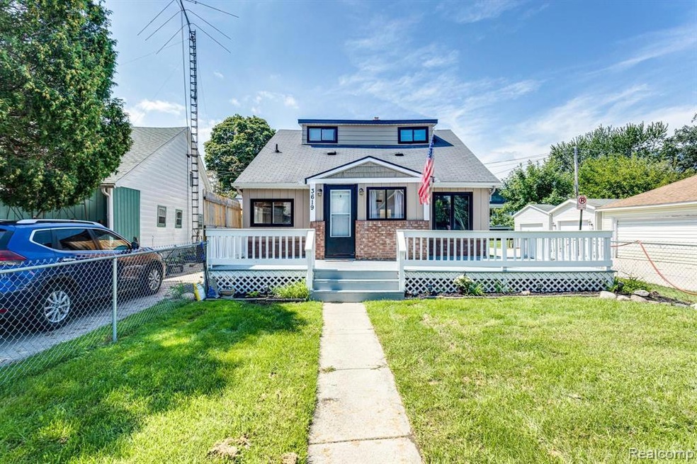 3619 Lakeside Ct (1 of 44).jpg