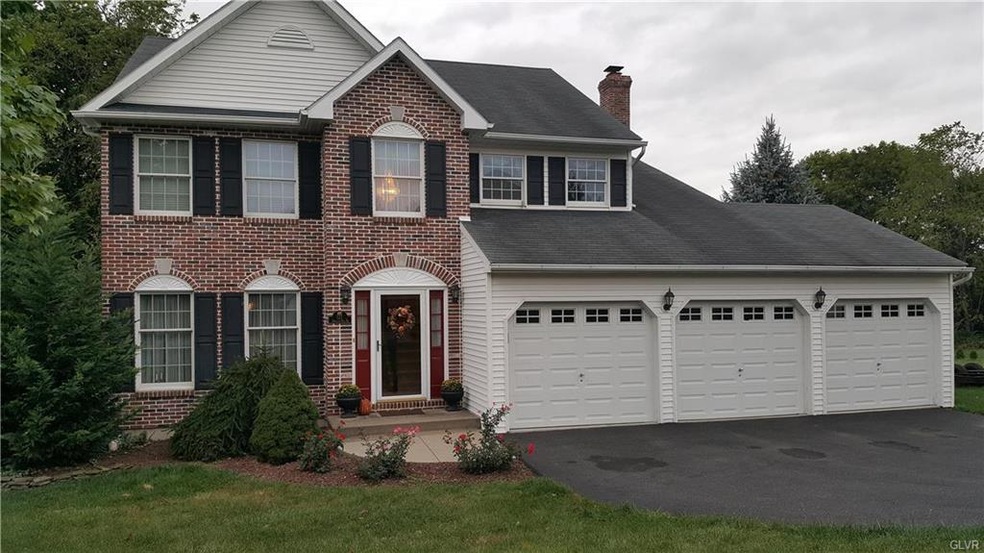 127 Spy Glass Hill Rd, Bath, PA 18014 - photo 1