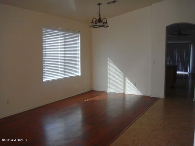 Entry_Living