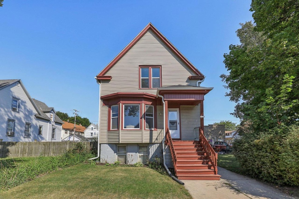 E Munkwitz Ave-001r