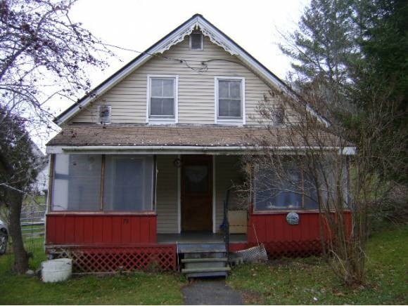 78 Water St, Barton, VT 05822 - photo 1