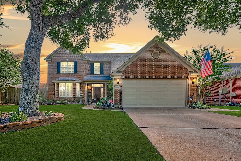 Welcome home to 236 Sunset Ridge Drive!  This is a