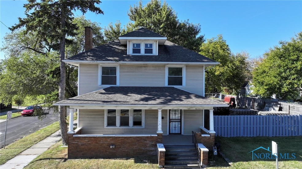 Presenting 2001 Lagrange Street