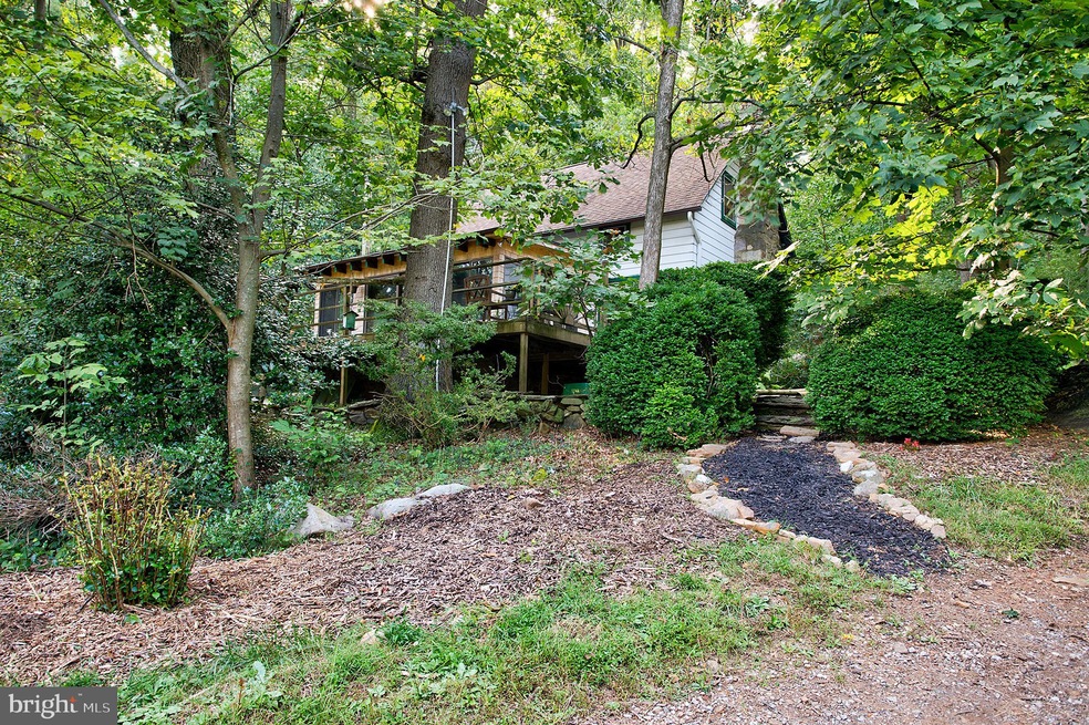 16657 Tree Crops Ln, Round Hill, VA 20141 - photo 1