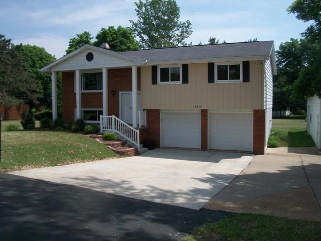 15814 N Brougham Dr, Chillicothe, IL 61523 - photo 1