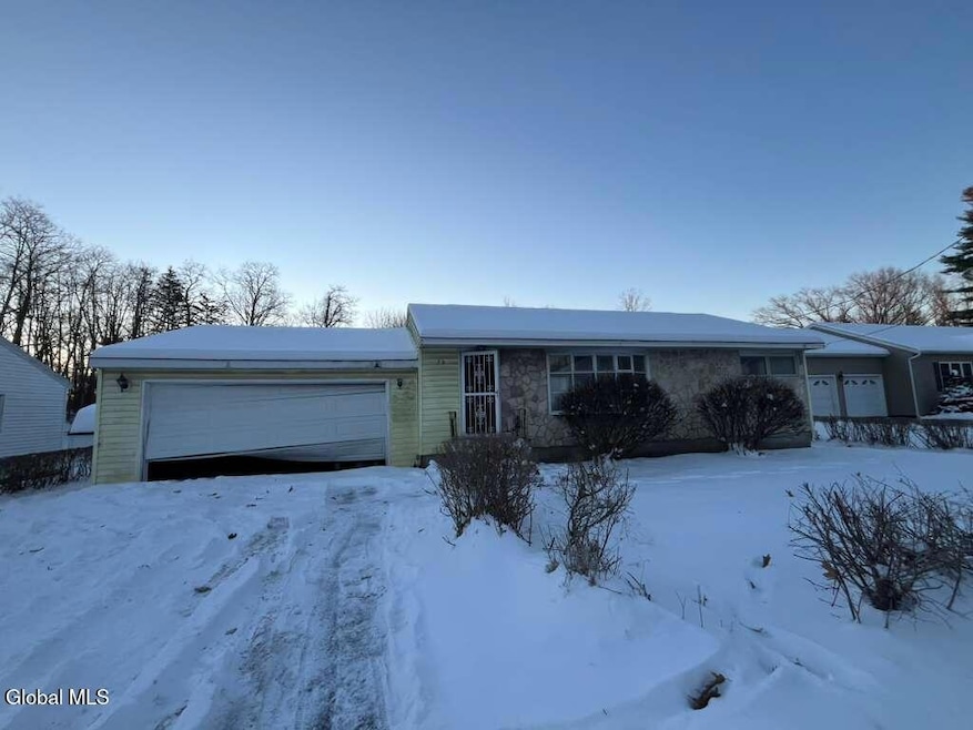 72 Cordell Rd, Schenectady, NY 12304 - photo 1