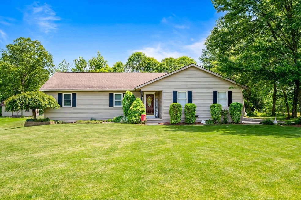 2-web-or-mls-2482 Gooding Rd-102