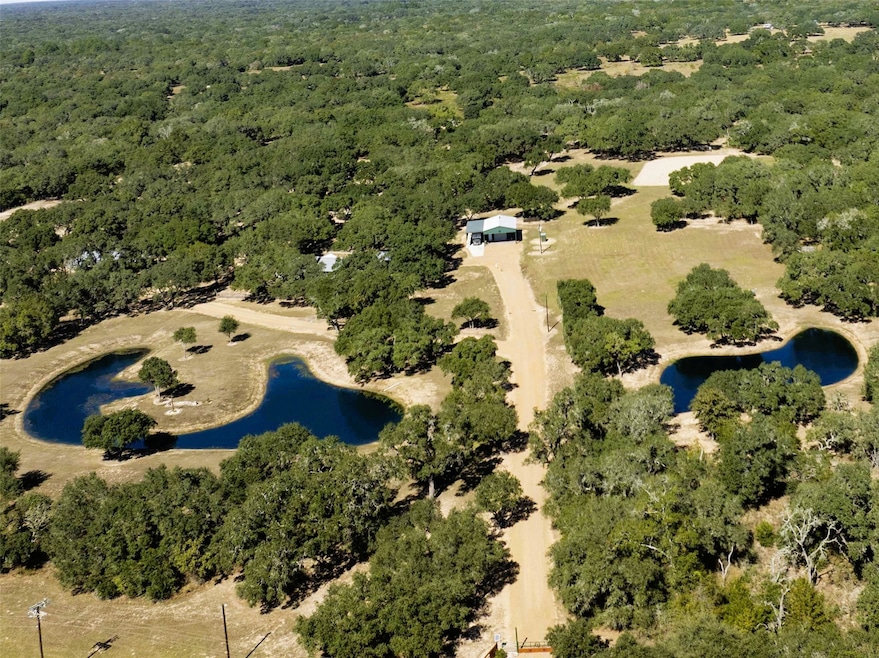 215 Private Road 1048, Hallettsville, TX 77964 - photo 1