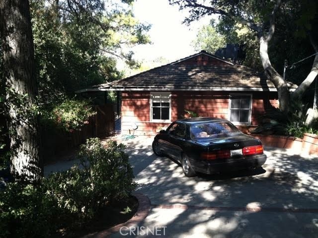 5036 Medina Rd, Woodland Hills, CA 91364 - photo 1