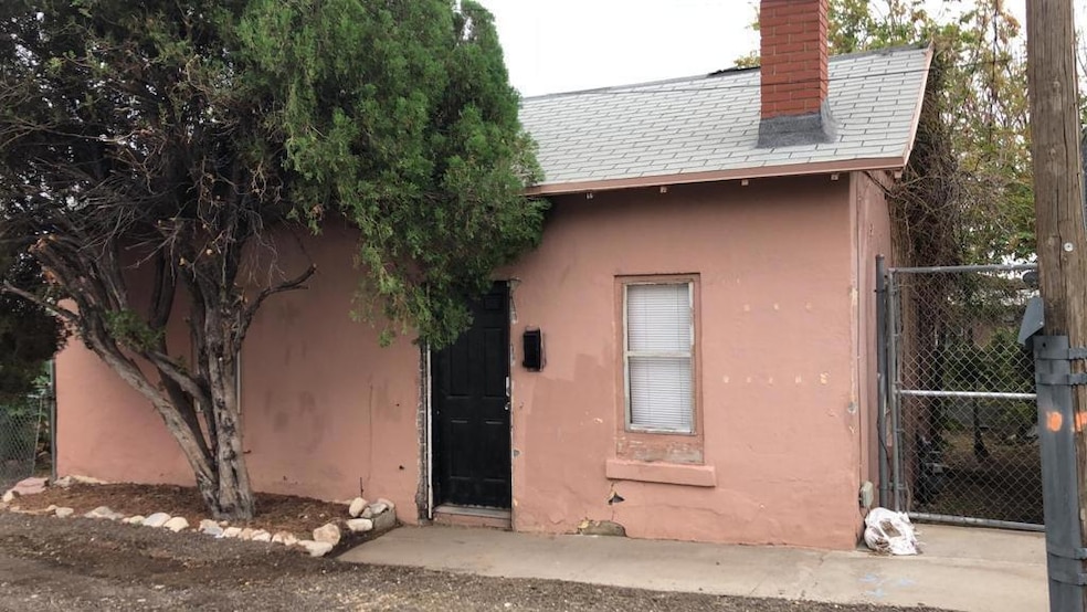 2812 1/2 N Piedras St, El Paso, TX 79930 - photo 1