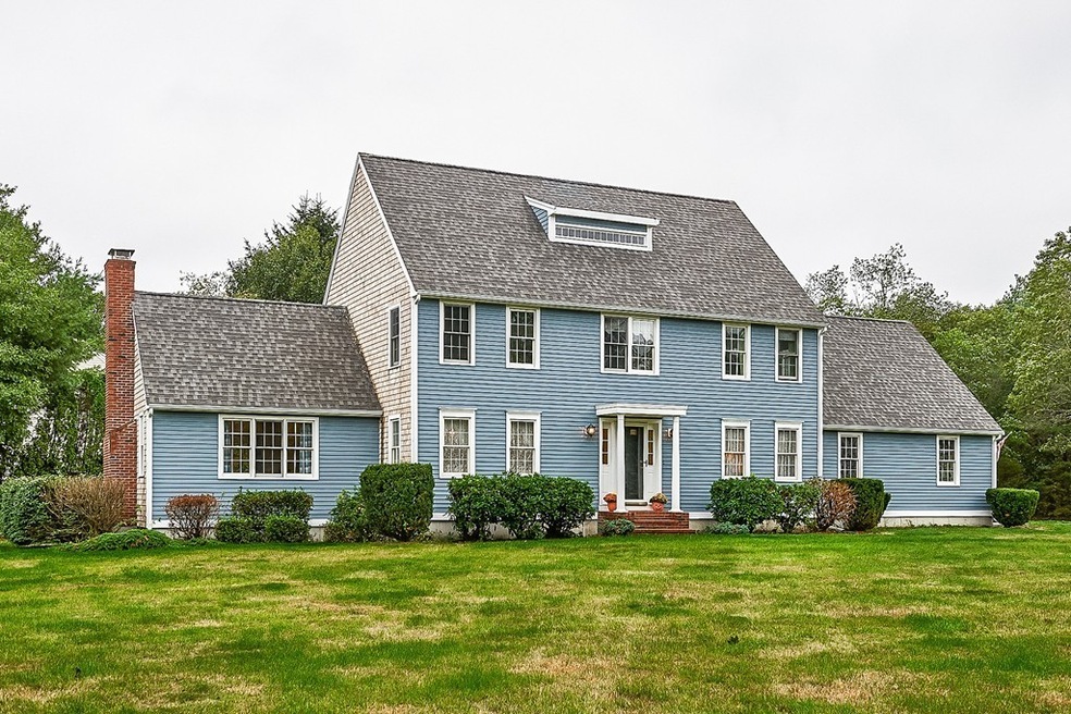 34 Pleasantwoods Ln, Hanover, MA 02339 - photo 1