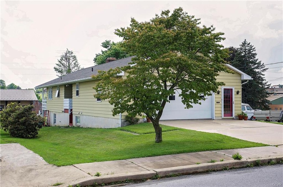 Ranch home near Kutztown Park.