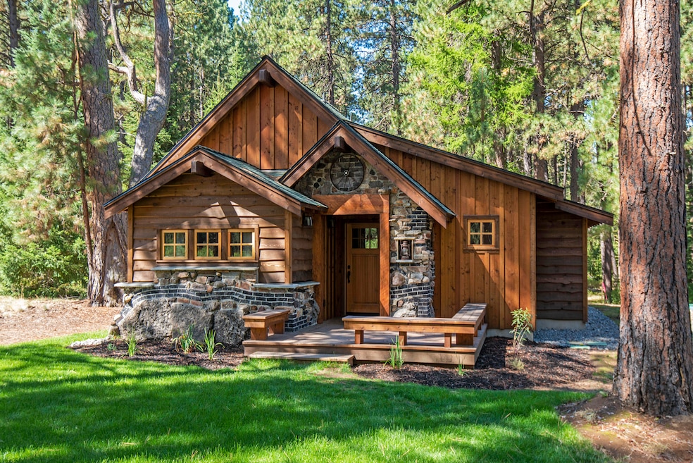 Pending $279,000 • Co-Listing Agent