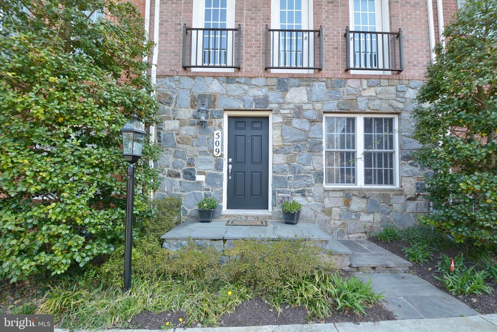 509 Cedar Spring St, Gaithersburg, MD 20877 - photo 1