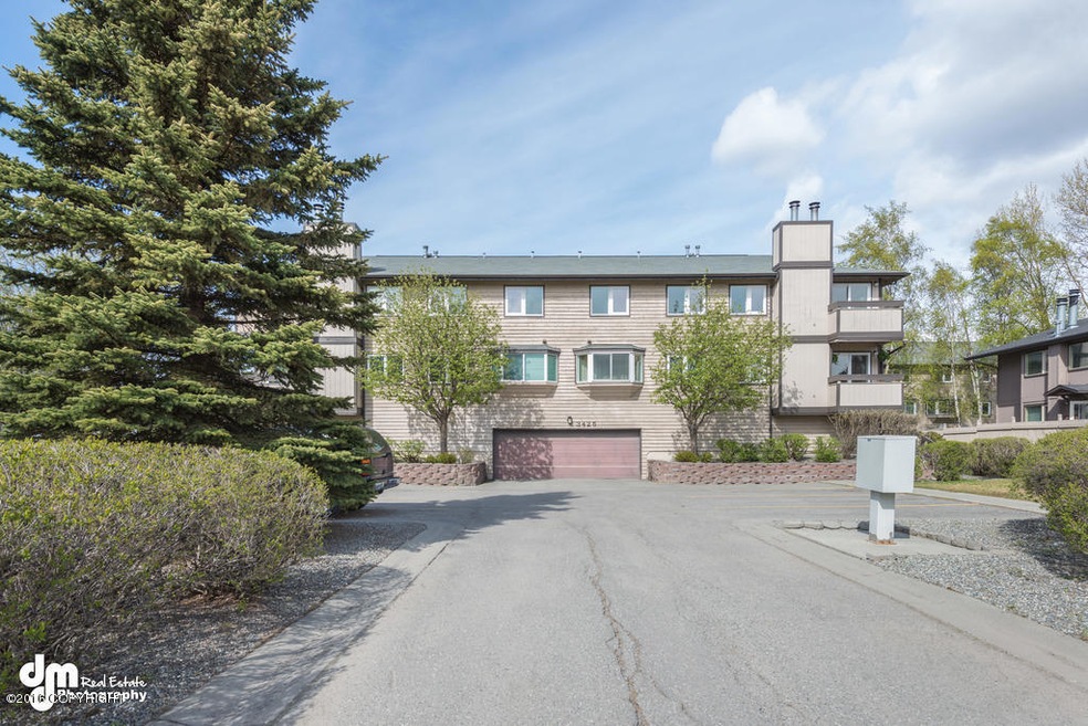 Exterior_6189-SMALL