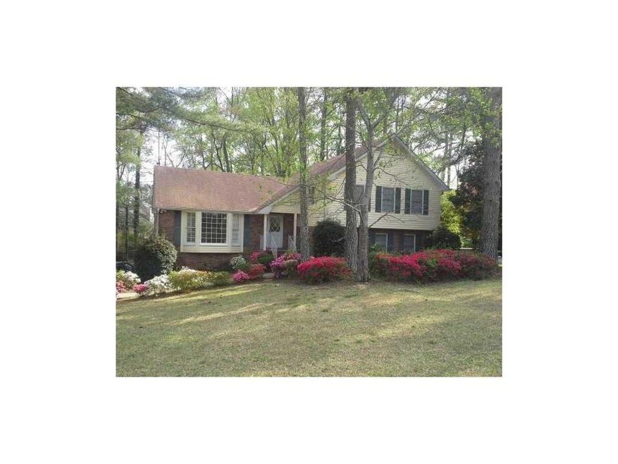 5014 Kings Wood Dr NE, Roswell, GA 30075 - photo 1