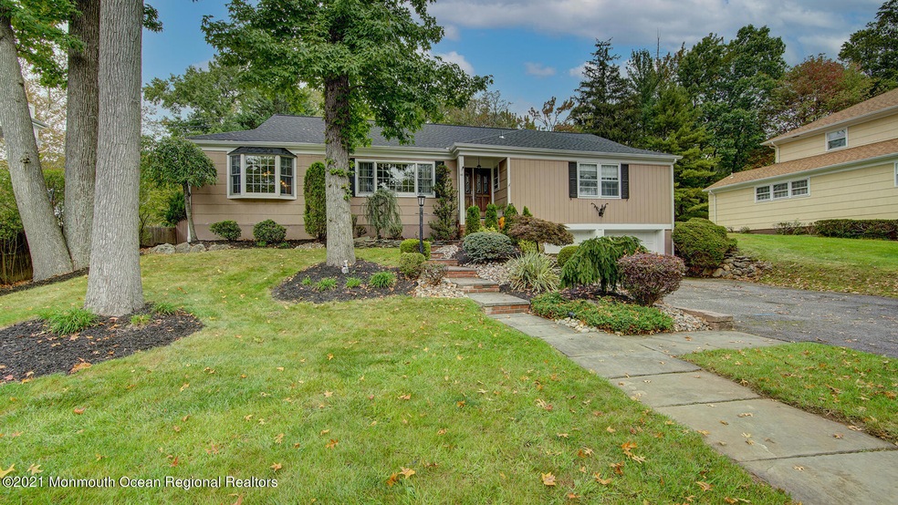 48 Stirling Ct, Metuchen, NJ 08840 - photo 1