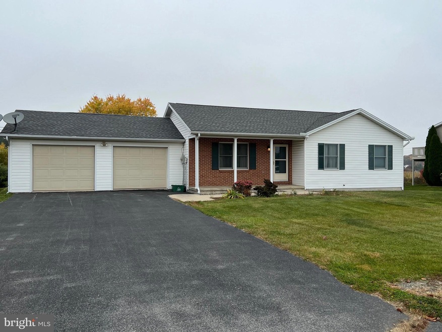 1385 Memory Ln, Chambersburg, PA 17201 - photo 1