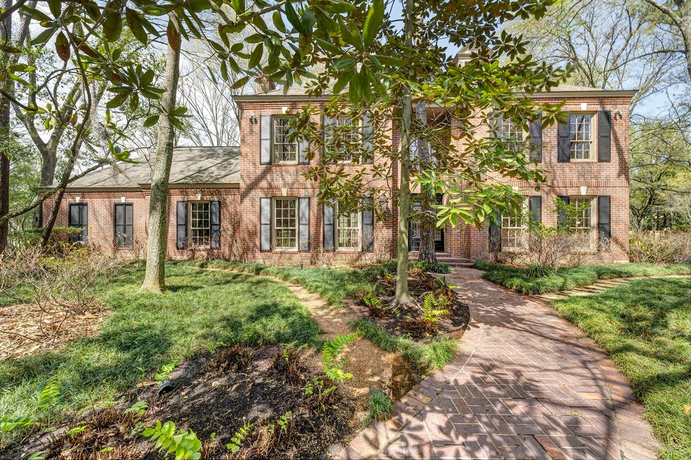 11640 Arrowwood Cir, Houston, TX 77063 - photo 1