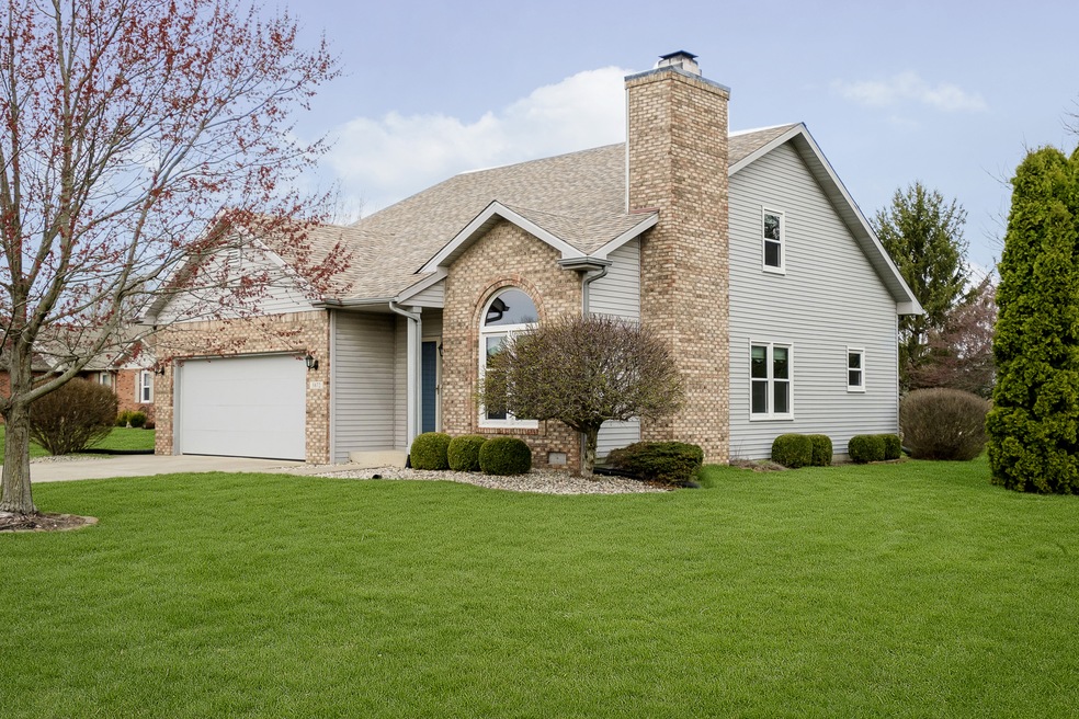 3872 Colonial Dr, Anderson, IN 46012 - photo 1