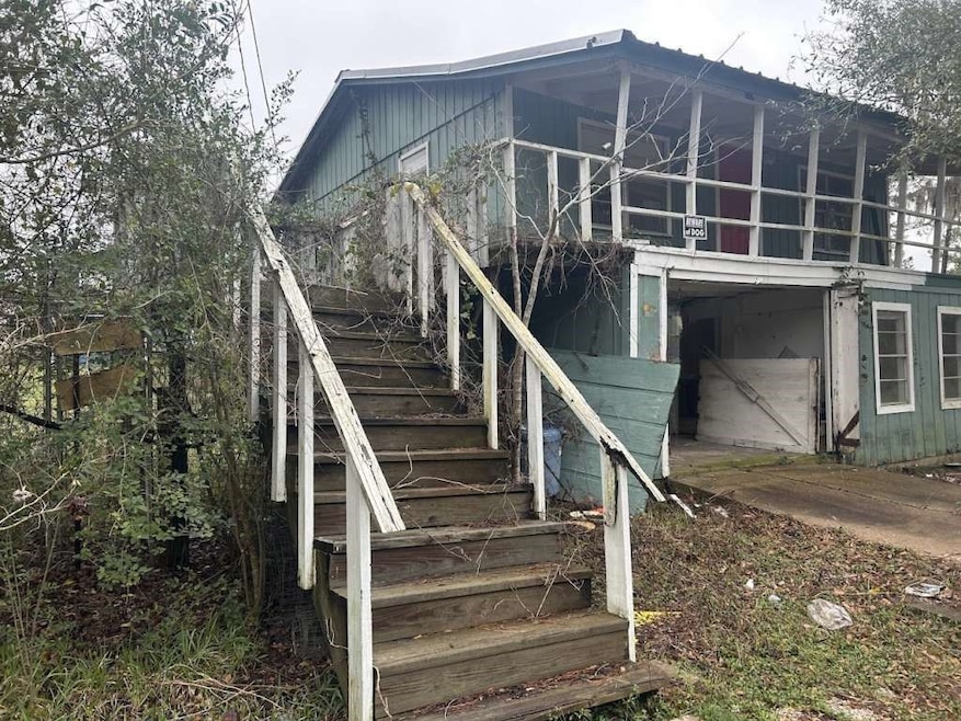 100 Happiness Hollow, Coldspring, TX 77331 - photo 1