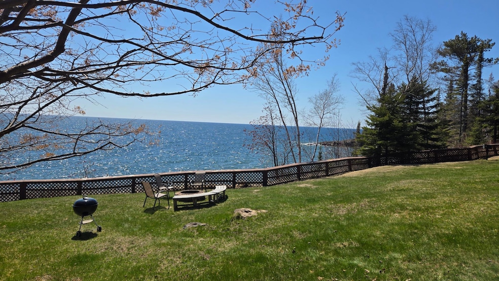 6626 W Highway 61 unit 8, Tofte, MN 55615 - photo 1