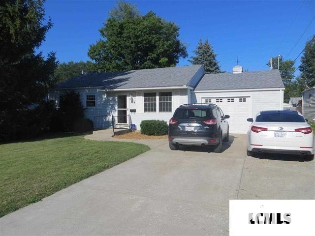 134 Portland Place, Lincoln, IL 62656 - photo 1