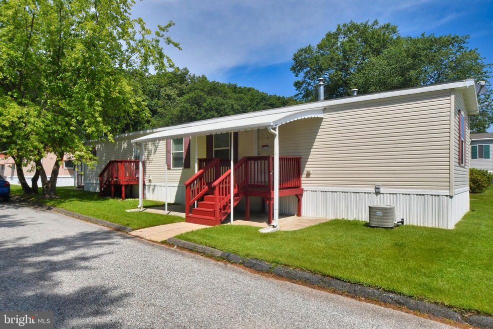 48 Rockywood Ln, Essex, MD 21221 - photo 1