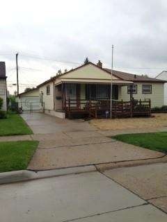 29561 Commonwealth St, Roseville, MI 48066 - photo 1