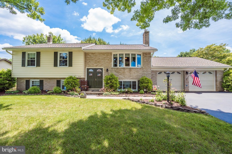 7121 Autumn Leaf Ln, Frederick, MD 21702 - photo 1
