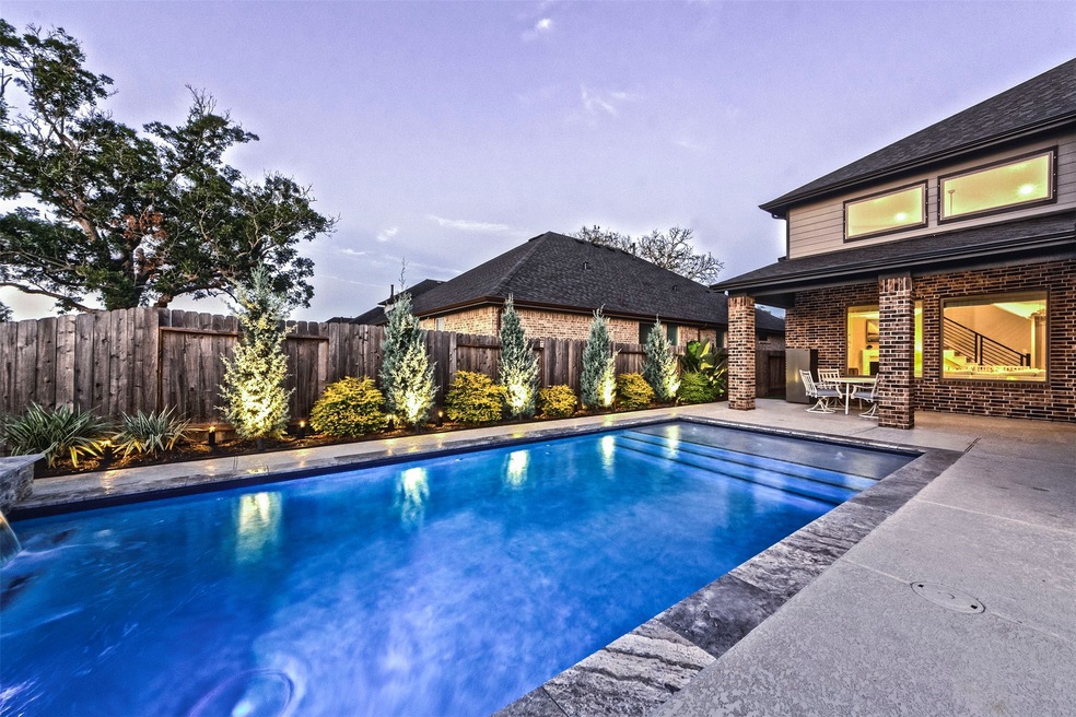 2551 Ravenna Ct, Friendswood, TX 77546 - photo 1