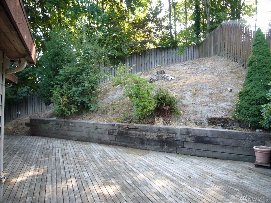 3880 W Mercer Way, Mercer Island, WA 98040 - photo 1