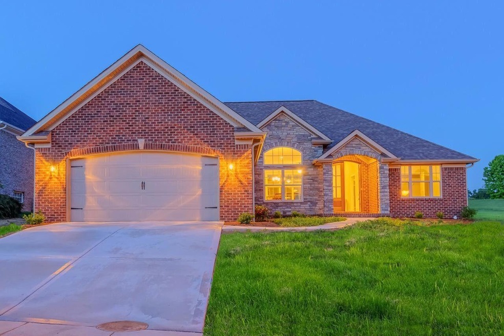 107 Whispering Pines Dr, Frankfort, KY 40601 - photo 1