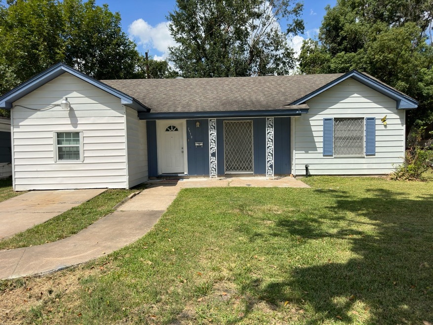 7539 Mchenry St, Houston, TX 77087 - photo 1