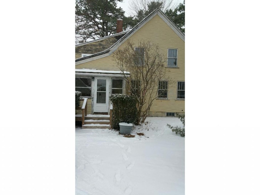 104 Chestnut Hill Rd, Rochester, NH 03867 - photo 1