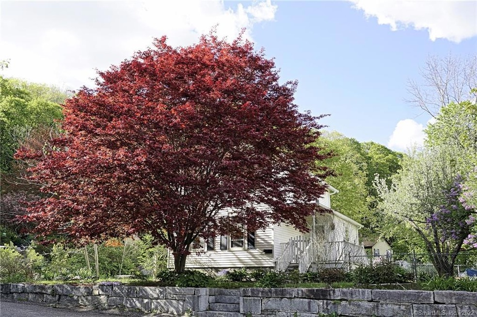 Great corner lot!