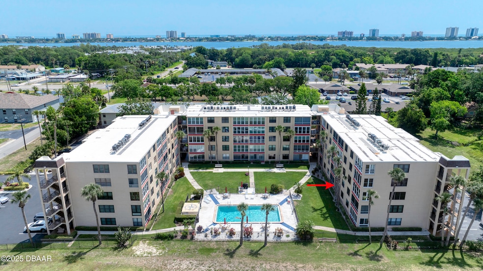 Drone_329WilderBlvd_UnitC103-5_arrow