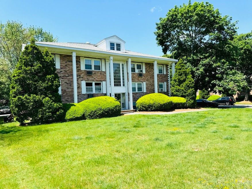 53 N Billerica Rd unit 2, Lowell, MA 01852 - photo 1