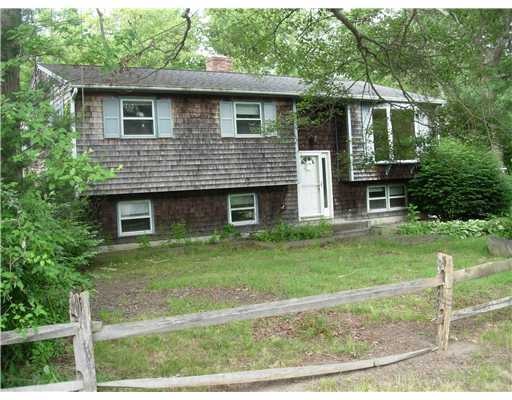 19 Sunset View Blvd, Wakefield, RI 02879 - photo 1